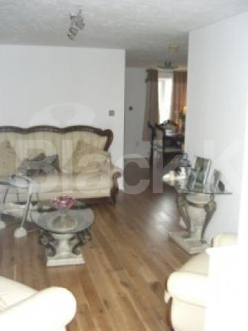 			4 Bedroom, 1 bath, 1 reception Flat			 Brendon Grove, EAST FINCHLEY